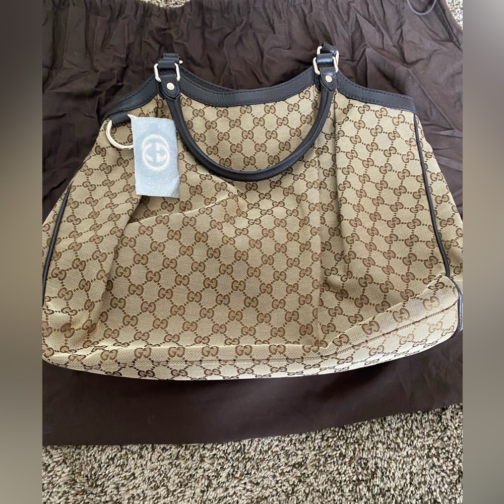 Gucci GG Canvas Sukey Tote